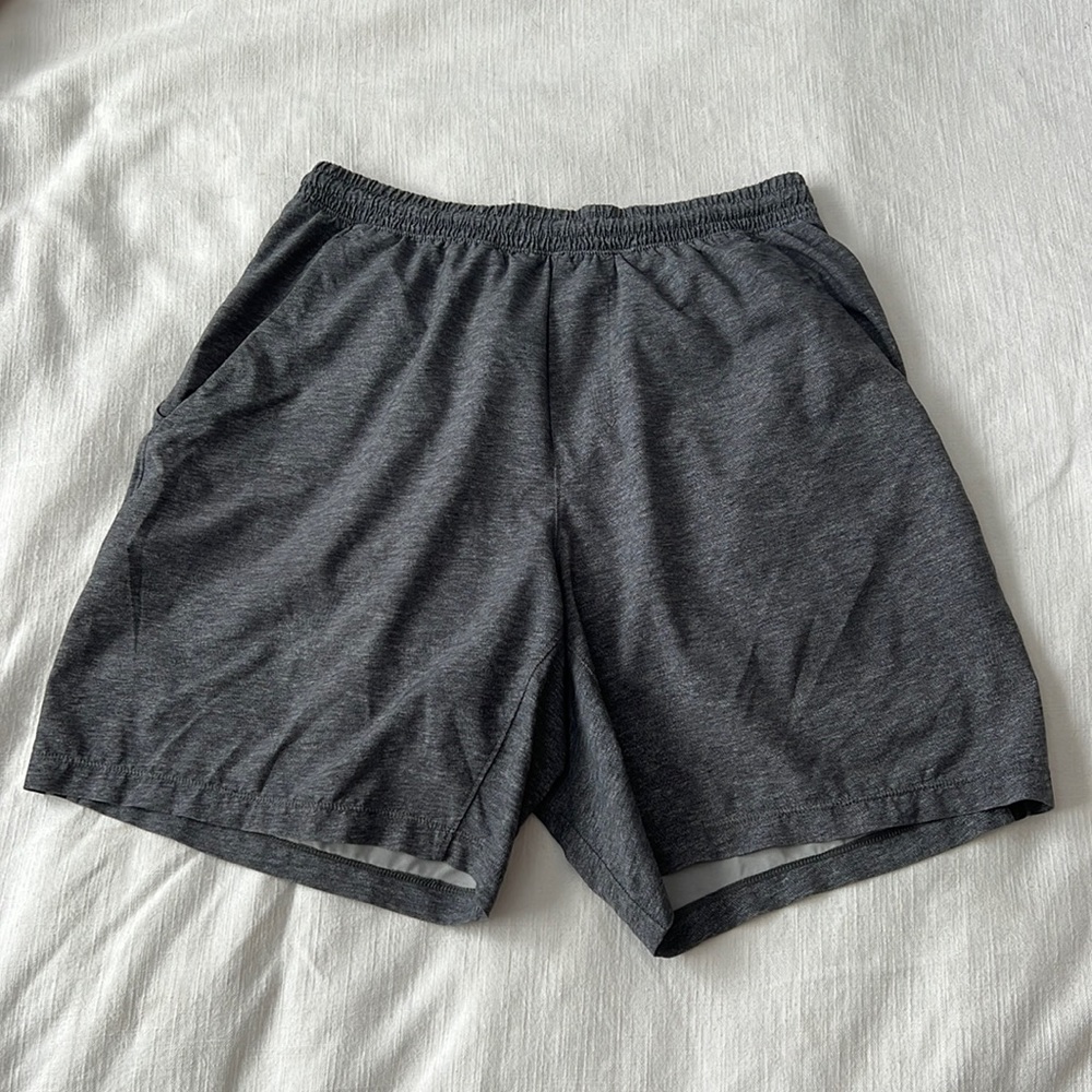 Lululemon Pace Breaker Shorts 7” Inseam Size Medium Grey